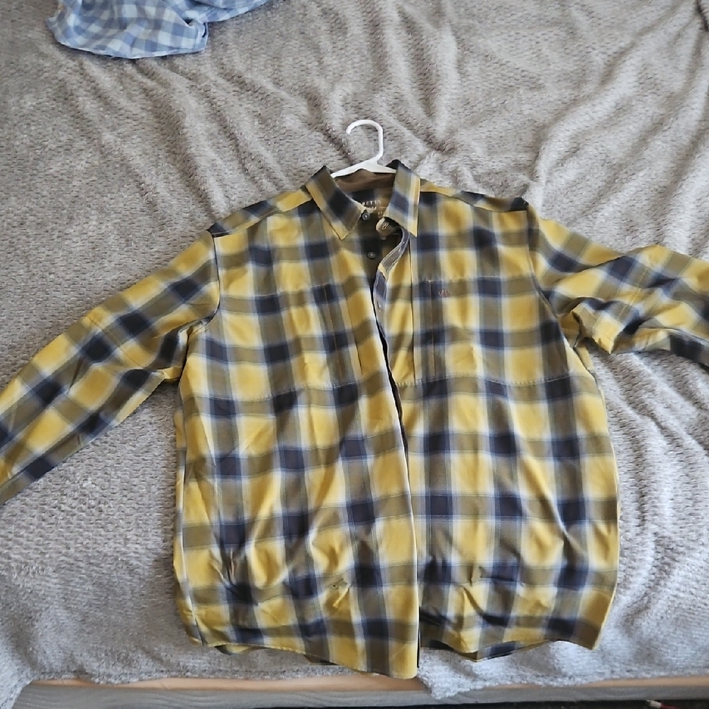 Casual Yellow and Black Plaid Button-Down Shirt